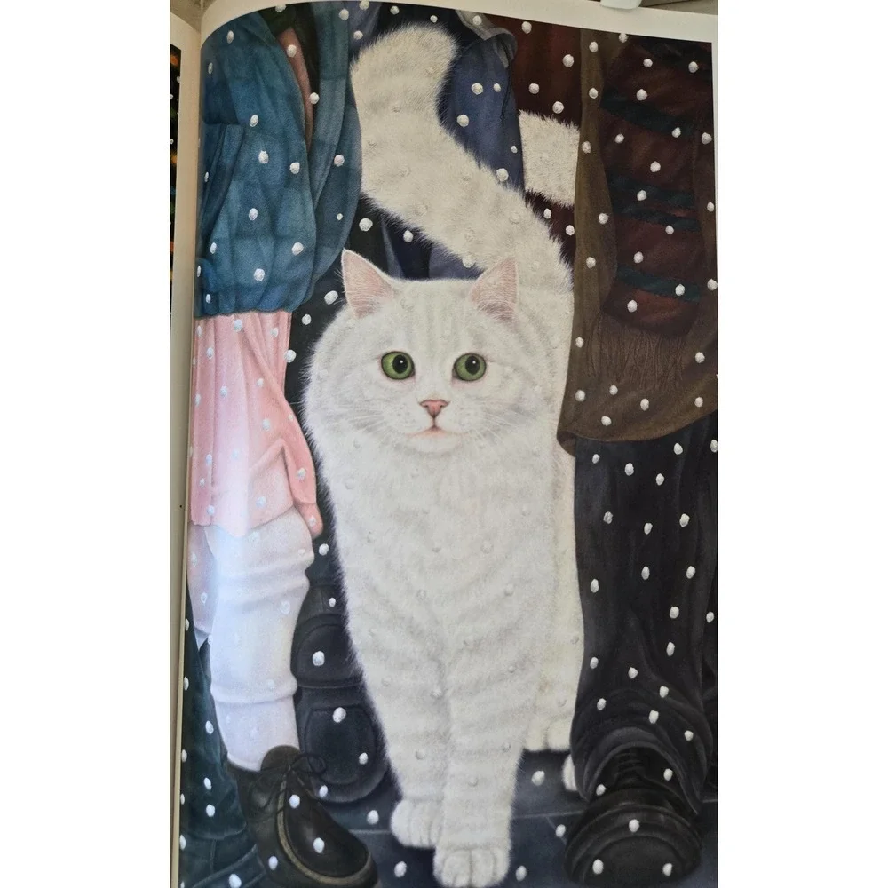 Vintage Santas Snow Cat hardcover paper white Persian cat NYC‎ Christmas Eve